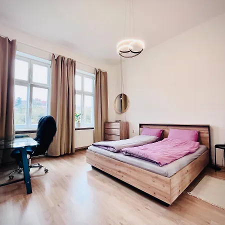 Appartement Sunny - In Zone With Private Garage *